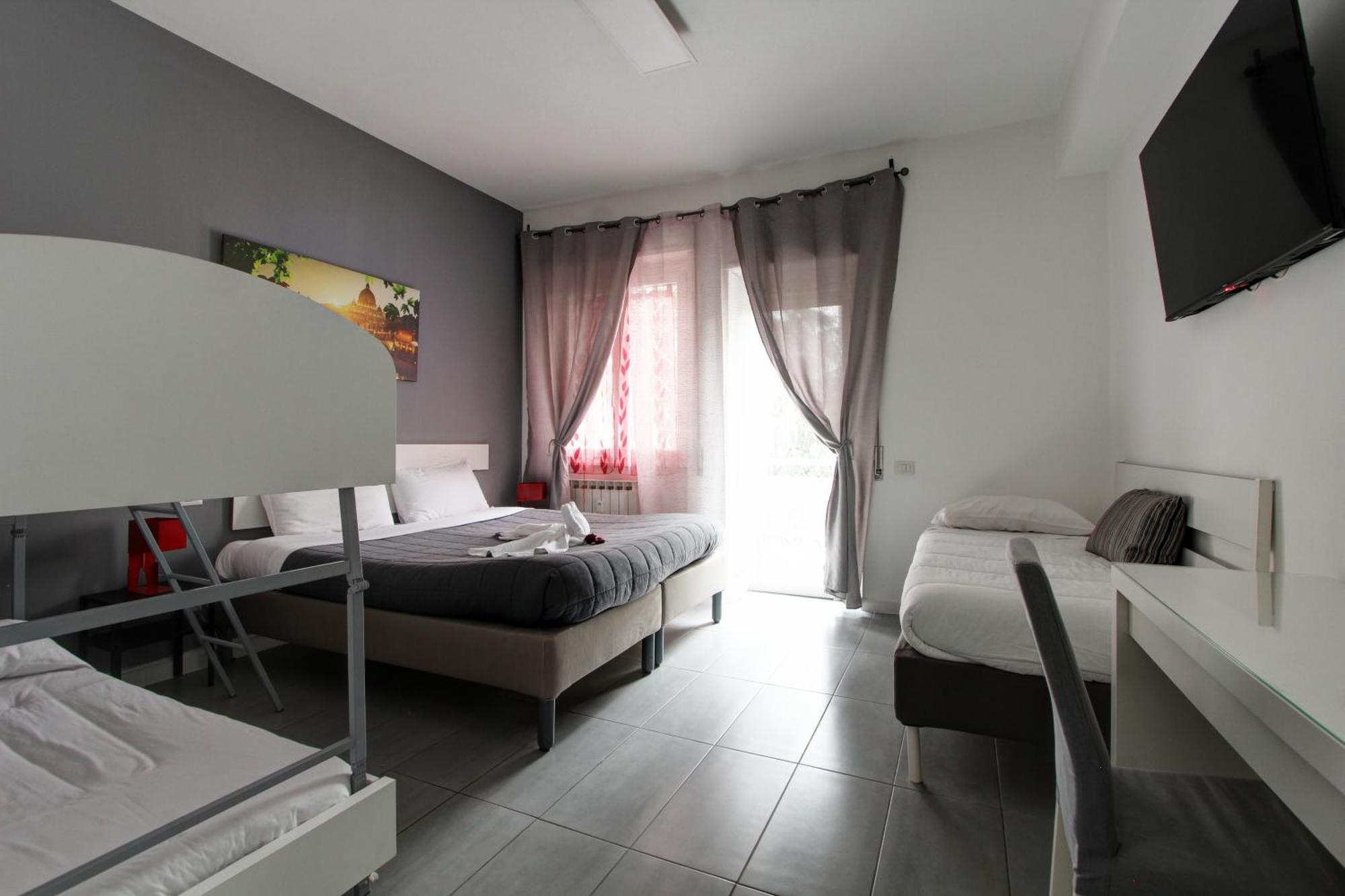 Vatican Central Suites — Photos 2